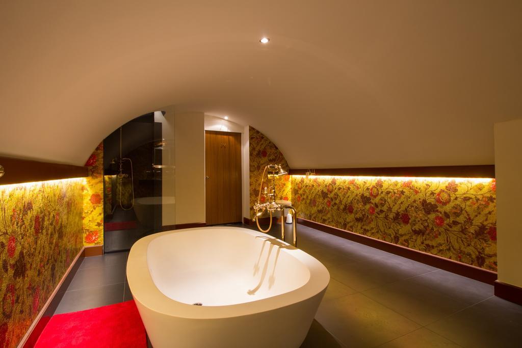 The Royal Suite - R.Q.C. The Hague Room photo